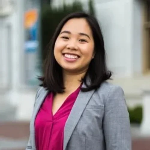 Headshot of Linh Chuong smiling 